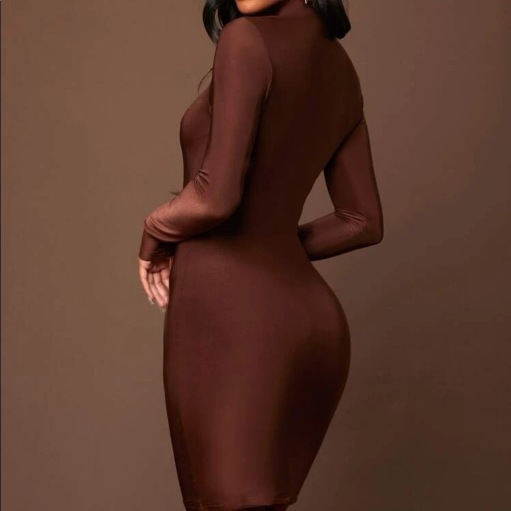 Mock Neck Bodycon Dress - Picture 5 of 7